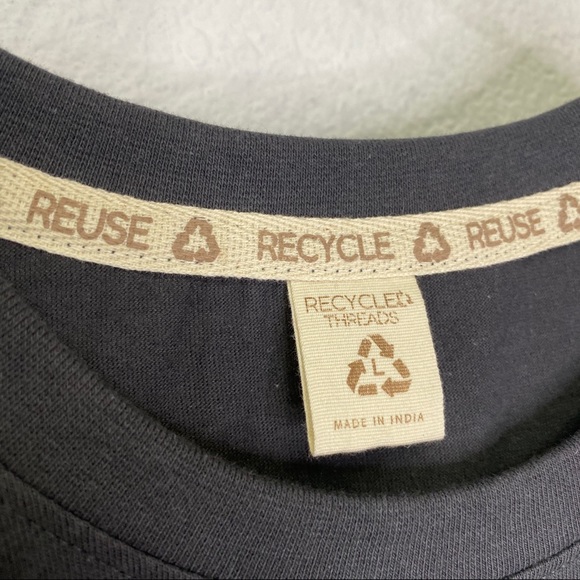 NWT Recycled Threads Cool People Recycle Crop Tee - Picture 3 of 7